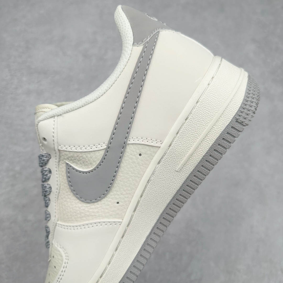 图片[7]-NK Air Force 1´07 Low 空军一号低帮百搭休闲运动板鞋 HD1968-018 柔软、弹性十足的缓震性能和出色的中底设计 横跨复古与现代的外型结合 造就出风靡全球 三十多年的Force 1 直到今天还深受青睐 尺码：36 36.5 37.5 38 38.5 39 40 40.5 41 42 42.5 43 44 44.5 45-选品中心