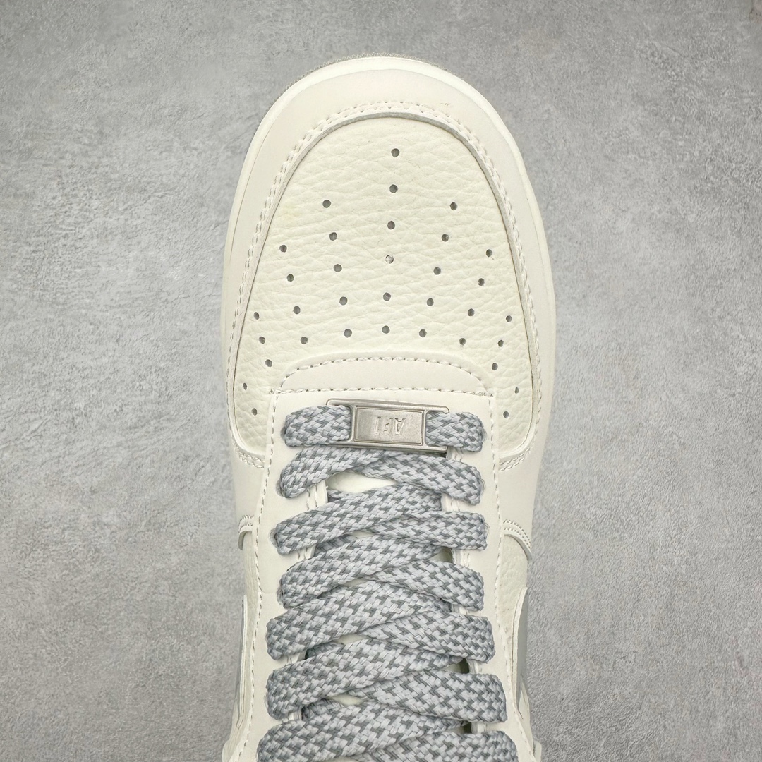 图片[4]-NK Air Force 1´07 Low 空军一号低帮百搭休闲运动板鞋 HD1968-018 柔软、弹性十足的缓震性能和出色的中底设计 横跨复古与现代的外型结合 造就出风靡全球 三十多年的Force 1 直到今天还深受青睐 尺码：36 36.5 37.5 38 38.5 39 40 40.5 41 42 42.5 43 44 44.5 45-选品中心