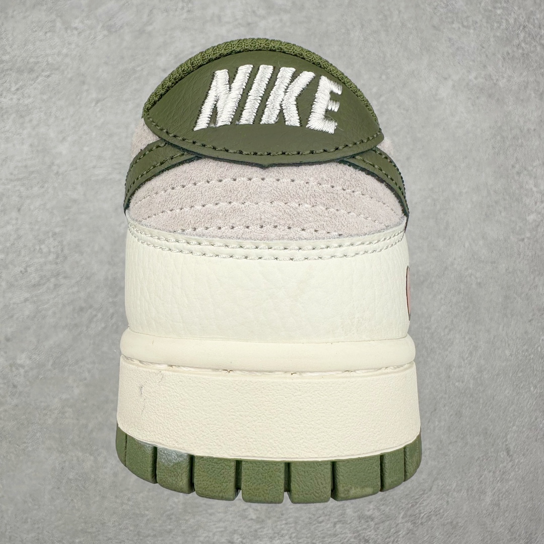 图片[8]-NK Dunk Low 定制配色 KK1888-002 大厂出品 极力推荐 原装头层材料 独家版型蒸餾加工帶來的是更好的视觉和脚感体验大厂纯原品质出货 清洁度 电绣工艺 皮料切割干净无任何毛边 细节完美 尺码：36 36.5 37.5 38 38.5 39 40 40.5 41 42 42.5 43 44 44.5 45 46 47.5-选品中心