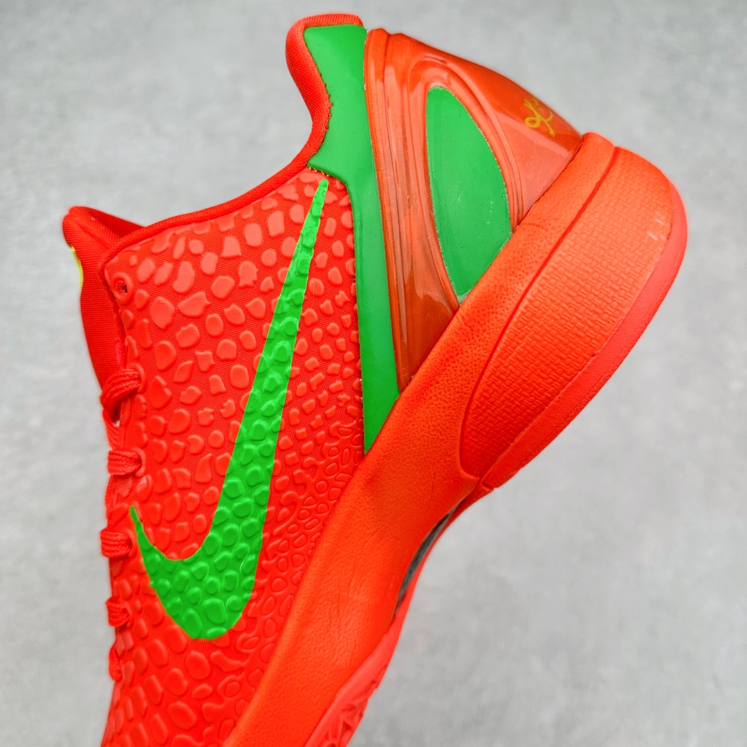 图片[7]-NK Zoom Kobe 6 科比六代 DH6888-677 采用了复合式的鞋面 内层为透气网面 中层加载Fly wire科技 而外层则用聚氨酯岛状结构塑造出非常逼真的蛇麟纹路 多层的鞋面结构带来了更好的透气性和更有针对性的保护 加入了双层记忆海绵鞋垫 可根据球员脚形自动调节以提高合脚度 使脚感更加柔软舒适 赋予球员非一般的球场舒适感受 尺码：40 40.5 41 42 42.5 43 44 44.5 45 46-选品中心