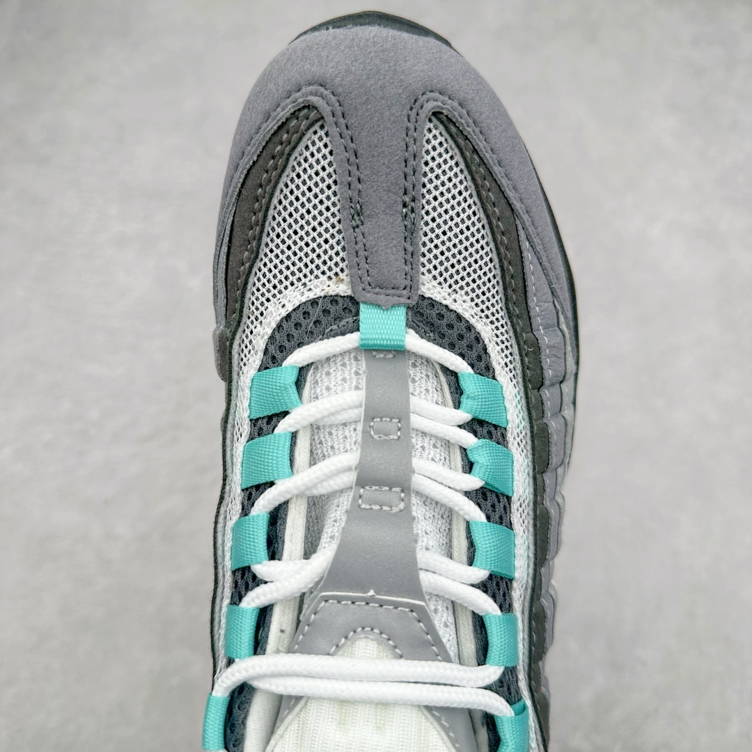 图片[4]-＃MX版 NK Air Max 95 复古减震气垫跑鞋 FN4710-100 经典重温 外单专供大厂出品 品质稳定 一百余色 终端操作 鞋款设计灵感源于人体构造 中底设计基于人体的脊柱构造 是整体设计的核心 尼龙孔眼代表了肋骨 而分层式面板和网眼象征着肌肉纤维和肉体组织 Air Max 95采用了两个独立的吹塑成型的Air-Sole单元 并首次在前掌使用可视化气垫设计 Swoosh logo夜当作一个 点符号放在了鞋子的后帮位置 20年的发展让 AIR MAX 95有了不同的故事 20年后再度面向世人的时候 焕然一新的面貌 让人有了另外一种清新脱俗的感觉 尺码：39 40 40.5 41 42 42.5 43 44 44.5 45 46 47.5 48-选品中心