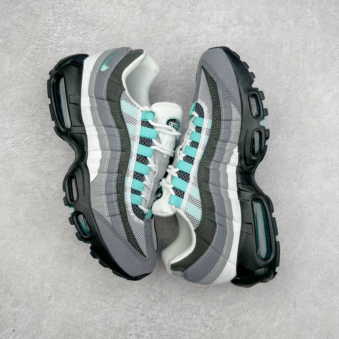 图片[3]-＃MX版 NK Air Max 95 复古减震气垫跑鞋 FN4710-100 经典重温 外单专供大厂出品 品质稳定 一百余色 终端操作 鞋款设计灵感源于人体构造 中底设计基于人体的脊柱构造 是整体设计的核心 尼龙孔眼代表了肋骨 而分层式面板和网眼象征着肌肉纤维和肉体组织 Air Max 95采用了两个独立的吹塑成型的Air-Sole单元 并首次在前掌使用可视化气垫设计 Swoosh logo夜当作一个 点符号放在了鞋子的后帮位置 20年的发展让 AIR MAX 95有了不同的故事 20年后再度面向世人的时候 焕然一新的面貌 让人有了另外一种清新脱俗的感觉 尺码：39 40 40.5 41 42 42.5 43 44 44.5 45 46 47.5 48-选品中心