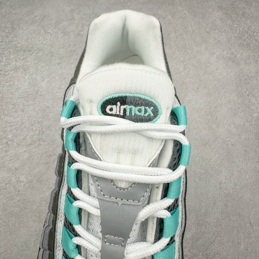 图片[5]-＃MX版 NK Air Max 95 复古减震气垫跑鞋 FN4710-100 经典重温 外单专供大厂出品 品质稳定 一百余色 终端操作 鞋款设计灵感源于人体构造 中底设计基于人体的脊柱构造 是整体设计的核心 尼龙孔眼代表了肋骨 而分层式面板和网眼象征着肌肉纤维和肉体组织 Air Max 95采用了两个独立的吹塑成型的Air-Sole单元 并首次在前掌使用可视化气垫设计 Swoosh logo夜当作一个 点符号放在了鞋子的后帮位置 20年的发展让 AIR MAX 95有了不同的故事 20年后再度面向世人的时候 焕然一新的面貌 让人有了另外一种清新脱俗的感觉 尺码：39 40 40.5 41 42 42.5 43 44 44.5 45 46 47.5 48-选品中心