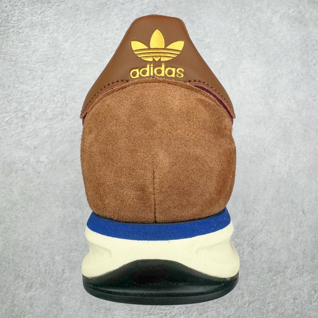 图片[8]-＃CS AD Wmns SL72 OG 系列德训足球风百搭低帮休闲运动板鞋 IE3425 采用高弹EVA+MODEL+RB三层组合底 区别市面RB一体大底 三层组合鞋底重量与原鞋一致 Originals 将有「T 头鞋」造型的诞生于 1972 年的 SL72 鞋款复刻带回 各位买鞋又有新选择了 1972 年 SL72 问世后 引领了后来阿迪达斯的跑鞋发展方向 其中「SL」代表了 Super Light 彰显了产品轻便的特性 1972 年 SL72 问世后 引领了后来阿迪达斯的跑鞋发展方向 其中「SL」代表了 Super Light 彰显了产品轻便的特性 这次 Originals 延续其轻质经典的基因 带来男女两款 SL72 男生款带来 SL72 RS 鞋型 RS 意为 Reshaped（重塑）鞋款在保留了经典的外观基础上 在尼龙材质里增加了填充物 使鞋型更加挺立和饱满 鞋头则更加圆润 鞋底的 EVA 材质则增加了鞋款的高度 女生款则带来 SL72 OG W 鞋型 OG 顾名思义则是致敬经典款式 相较于 RS（Reshaped）鞋款 鞋身更加纤细 其整体鞋身轮廓、线条、细节、材质上尊崇 70 年代 SL72 的设计 还原经典味道 尺码：36 36⅔ 37⅓ 38 38⅔ 39⅓ 40 40⅔ 41⅓ 42 42⅔ 43⅓ 44 44⅔ 45-选品中心