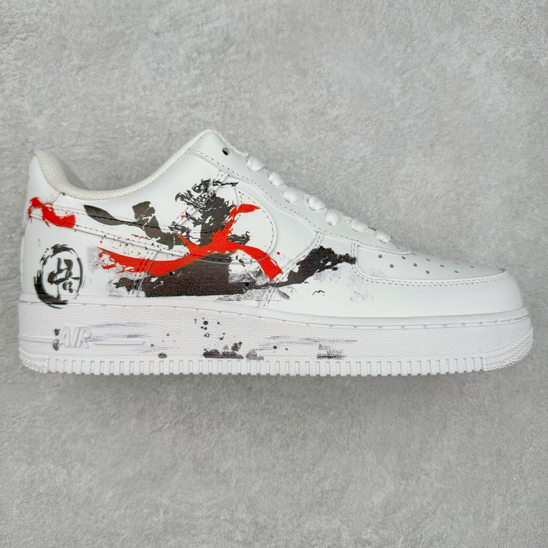 NK Air Force 1´07 Low 空军一号低帮百搭休闲运动板鞋 ZH0316-043 柔软、弹性十足的缓震性能和出色的中底设计 横跨复古与现代的外型结合 造就出风靡全球 三十多年的Force 1 直到今天还深受青睐 尺码：36 36.5 37.5 38 38.5 39 40 40.5 41 42 42.5 43 44 44.5 45-选品中心