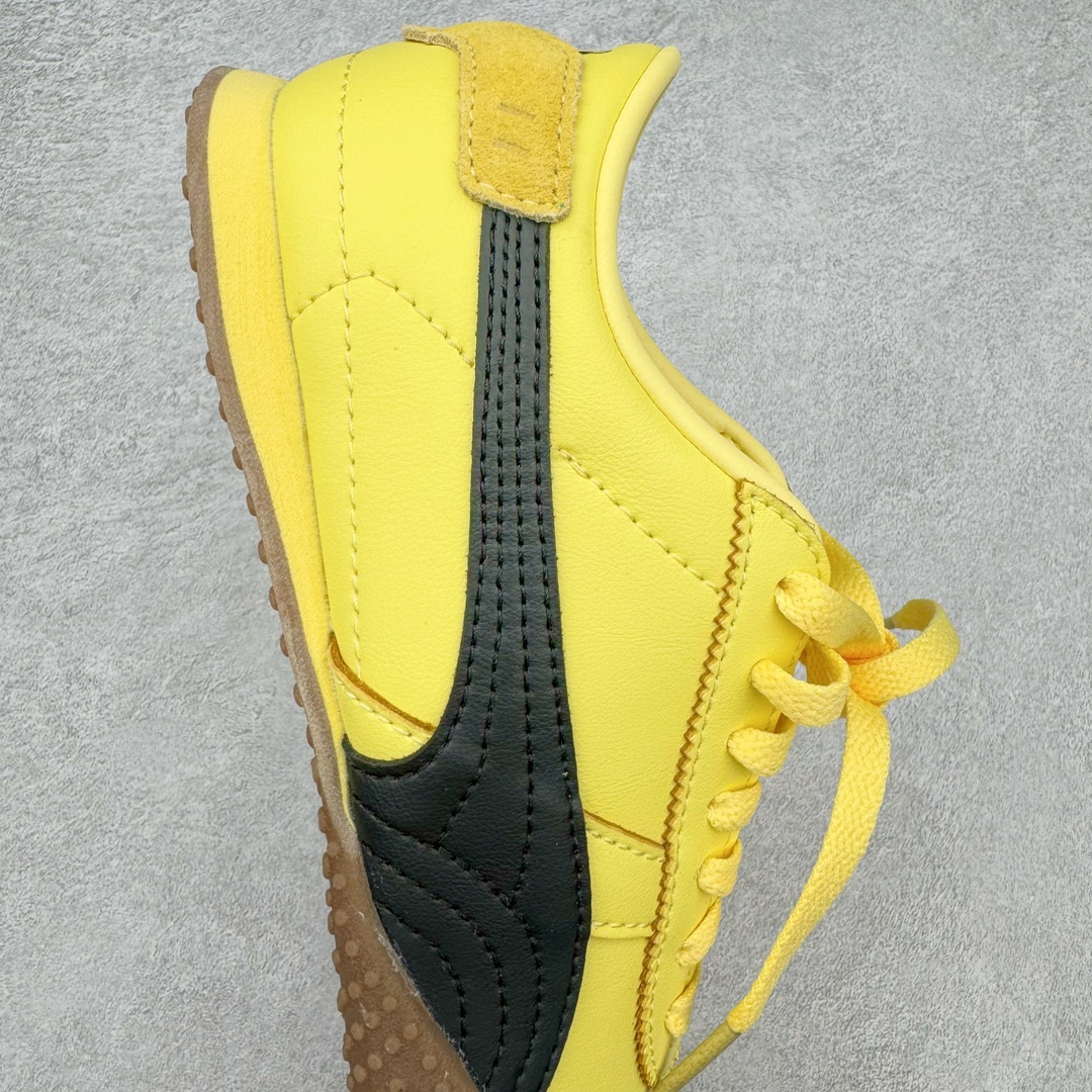 图片[6]-＃GX PUMA Bella UT Low 彪马贝拉UT系列低帮薄底德训复古风经典百搭休闲慢跑鞋 继将 Speedcat OG 带回后，近日 Puma 再以品牌档案室的经典鞋型 Bella OG 为蓝本，推出契合时下薄底球鞋趋势的 Bella UT 鞋款。自 21 世纪初问世以来，Bella OG 鞋型以其独特的薄底设计和上翻外底设计收获了众多年轻拥趸，更是 PUMA DNA 中不可磨灭的经典。此番重新推出的 Bella UT 鞋款，整体鞋面采用上乘皮革材质，并延续 Formstrip 设计语言；鞋头处采用精致的包头设计，搭配麂皮材质提升质感；鞋底部分保留 Bella 鞋款标志性的薄底和点状橡胶外底，上翘的设计包裹鞋面；鞋舌与鞋跟分别点缀美洲狮 Logo 与品牌字母 Logo。值得一提的是，本次 Bella UT 鞋款搭载 SOFTFOAM+ 鞋垫，兼顾美学设计与穿着舒适度。而配色上则提供白、黄、蓝、银、粉五款颜色。尺码：35.5 36 37 37.5 38 39 39.5 40 40.5 41 42 42.5 43 44 44.5 45-选品中心