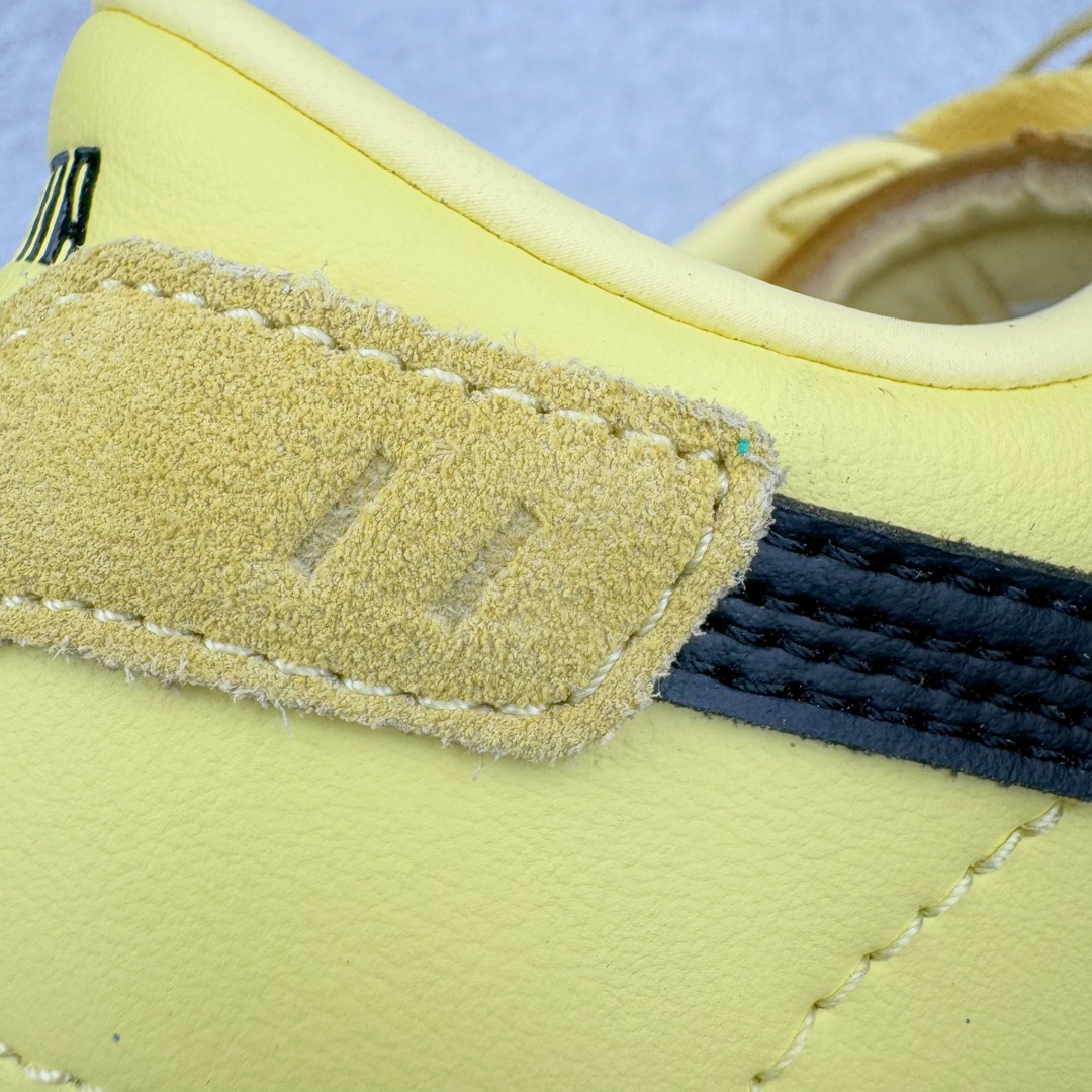 图片[19]-＃GX PUMA Bella UT Low 彪马贝拉UT系列低帮薄底德训复古风经典百搭休闲慢跑鞋 继将 Speedcat OG 带回后，近日 Puma 再以品牌档案室的经典鞋型 Bella OG 为蓝本，推出契合时下薄底球鞋趋势的 Bella UT 鞋款。自 21 世纪初问世以来，Bella OG 鞋型以其独特的薄底设计和上翻外底设计收获了众多年轻拥趸，更是 PUMA DNA 中不可磨灭的经典。此番重新推出的 Bella UT 鞋款，整体鞋面采用上乘皮革材质，并延续 Formstrip 设计语言；鞋头处采用精致的包头设计，搭配麂皮材质提升质感；鞋底部分保留 Bella 鞋款标志性的薄底和点状橡胶外底，上翘的设计包裹鞋面；鞋舌与鞋跟分别点缀美洲狮 Logo 与品牌字母 Logo。值得一提的是，本次 Bella UT 鞋款搭载 SOFTFOAM+ 鞋垫，兼顾美学设计与穿着舒适度。而配色上则提供白、黄、蓝、银、粉五款颜色。尺码：35.5 36 37 37.5 38 39 39.5 40 40.5 41 42 42.5 43 44 44.5 45-选品中心