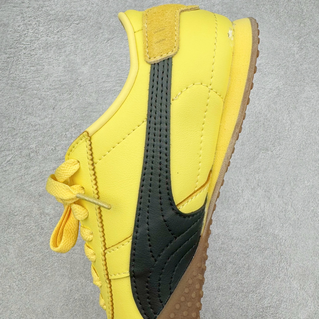 图片[7]-＃GX PUMA Bella UT Low 彪马贝拉UT系列低帮薄底德训复古风经典百搭休闲慢跑鞋 继将 Speedcat OG 带回后，近日 Puma 再以品牌档案室的经典鞋型 Bella OG 为蓝本，推出契合时下薄底球鞋趋势的 Bella UT 鞋款。自 21 世纪初问世以来，Bella OG 鞋型以其独特的薄底设计和上翻外底设计收获了众多年轻拥趸，更是 PUMA DNA 中不可磨灭的经典。此番重新推出的 Bella UT 鞋款，整体鞋面采用上乘皮革材质，并延续 Formstrip 设计语言；鞋头处采用精致的包头设计，搭配麂皮材质提升质感；鞋底部分保留 Bella 鞋款标志性的薄底和点状橡胶外底，上翘的设计包裹鞋面；鞋舌与鞋跟分别点缀美洲狮 Logo 与品牌字母 Logo。值得一提的是，本次 Bella UT 鞋款搭载 SOFTFOAM+ 鞋垫，兼顾美学设计与穿着舒适度。而配色上则提供白、黄、蓝、银、粉五款颜色。尺码：35.5 36 37 37.5 38 39 39.5 40 40.5 41 42 42.5 43 44 44.5 45-选品中心