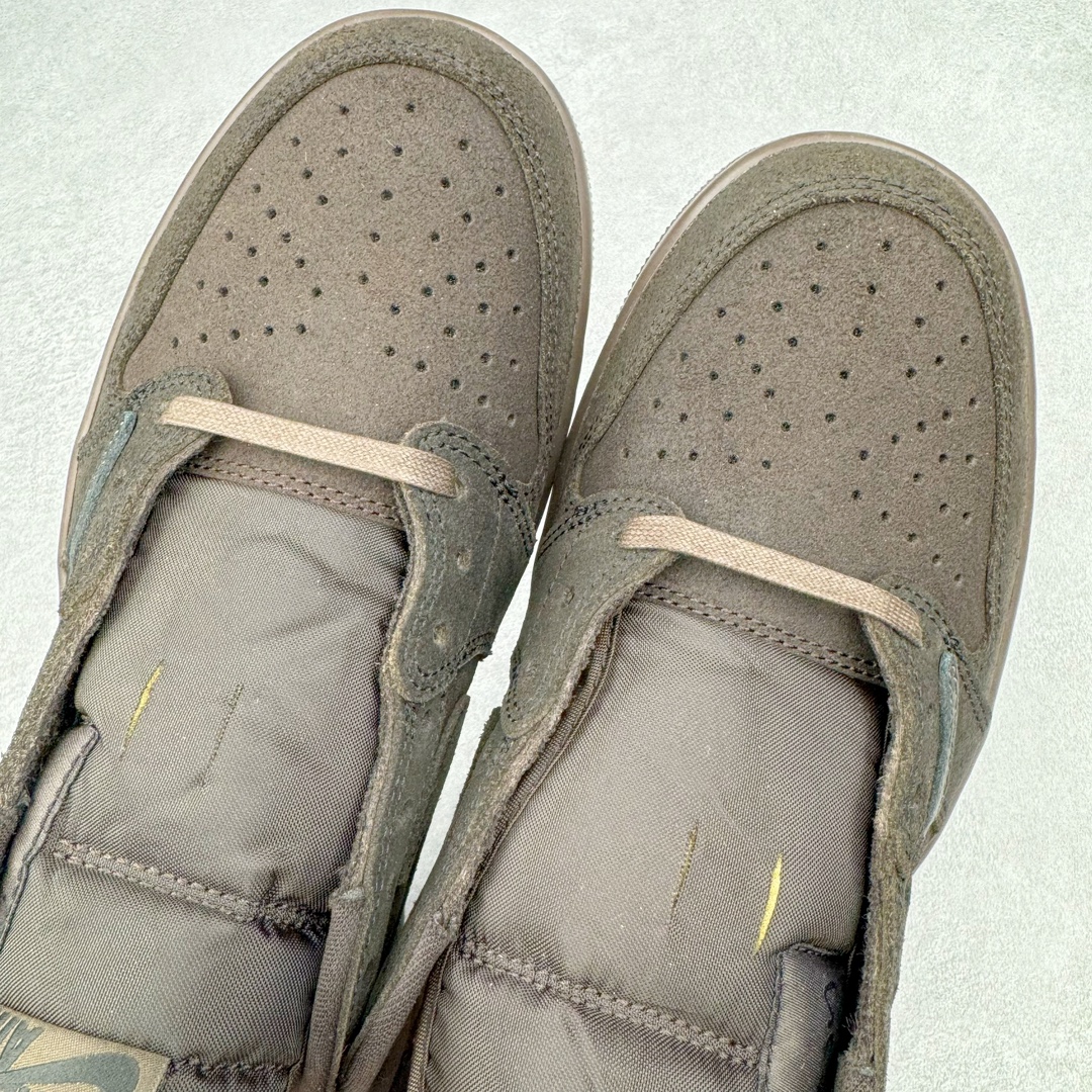 图片[6]-＃Ljr特供 Travis Scott x Air Jordan AJ1 Low OG SP TS联名倒钩9.0低帮 黑棕 DM7688-202 全新改良批次 圈内最强倒钩系列 恪守真诚 承诺混一赔十 高端零售裸鞋圈特供批次 产品品控稳定性领先行业 SZ原厂全套原楦原纸板冲刀磨具开发 原厂皮料加持 原厂港宝加持定型后跟R度完美 同源原厂电绣 鬼脸飞翼针数密度立体效果一致 百分百一致原鞋 原厂拉帮工艺 针距密度一致 后跟弧度收口自然不对折 极致一眼正品既视感 进口玻璃冲刀皮料裁剪零毛边 全鞋电脑针车工艺 品控清洁度最高QC检验标准 免检产品 原厂订购鞋盒、鞋标、防尘纸、鞋撑、鞋带 追求极致的原厂味道 尺码：36 36.5 37.5 38 38.5 39 40 40.5 41 42 42.5 43 44 44.5 45 45.5 46 47.5 48.5-选品中心