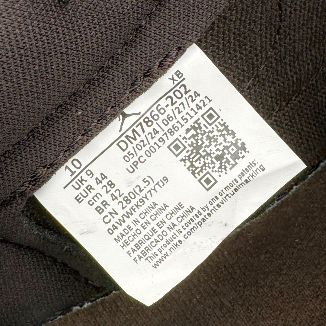 图片[12]-＃Ljr特供 Travis Scott x Air Jordan AJ1 Low OG SP TS联名倒钩9.0低帮 黑棕 DM7688-202 全新改良批次 圈内最强倒钩系列 恪守真诚 承诺混一赔十 高端零售裸鞋圈特供批次 产品品控稳定性领先行业 SZ原厂全套原楦原纸板冲刀磨具开发 原厂皮料加持 原厂港宝加持定型后跟R度完美 同源原厂电绣 鬼脸飞翼针数密度立体效果一致 百分百一致原鞋 原厂拉帮工艺 针距密度一致 后跟弧度收口自然不对折 极致一眼正品既视感 进口玻璃冲刀皮料裁剪零毛边 全鞋电脑针车工艺 品控清洁度最高QC检验标准 免检产品 原厂订购鞋盒、鞋标、防尘纸、鞋撑、鞋带 追求极致的原厂味道 尺码：36 36.5 37.5 38 38.5 39 40 40.5 41 42 42.5 43 44 44.5 45 45.5 46 47.5 48.5-选品中心