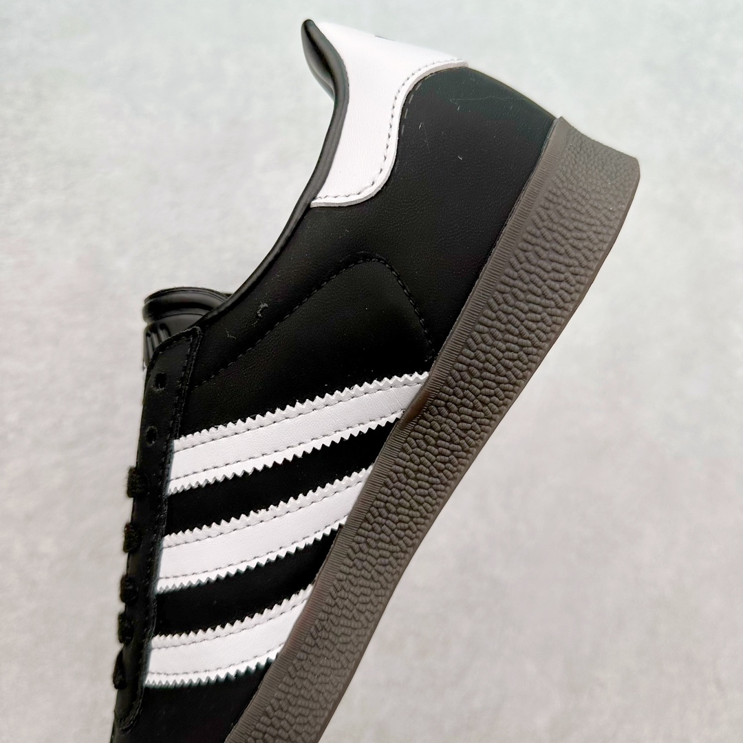 图片[7]-＃HP纯原 AD Original Gazelle Trainers 瞪羚室内鞋系列低帮复古百搭休闲运动德训风板鞋 IH2217 高端零售特供批次 原厂定制长毛翻毛皮组合环保纤维革鞋面材质 内置环保海玻璃鞋垫 外置RB橡胶大底 产品品控稳定性领先行业 原厂全套原楦原纸板冲刀磨具开发 原厂皮料加持 原厂港宝加持定型后跟R度完美 将复古进行到底 简约流畅 三十年不变经典 这款Gazelle运动鞋 无论面料、配色、质感或设计 都只在重现其1991年原款的经典 皮革鞋面 撞色三条纹和鞋跟标的设计 力求呈现90年代的经典复古风潮 Samba火热的同时 也带动了其它的复古鞋型 Gazelle便是其中一只 Gazelle Indoor拥有包边更宽的T字型鞋头 更好的保护运动员的前掌 浓浓的复古氛围感 非常适合现在流行的Cleanfit风格 尺码：35.5 36 36⅔ 37⅓ 38 38⅔ 39⅓ 40 40⅔ 41⅓ 42 42⅔ 43⅓ 44 44⅔ 45-选品中心