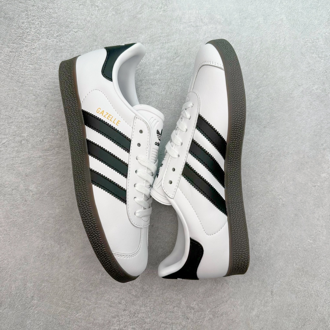 图片[3]-＃HP纯原 AD Original Gazelle Trainers 瞪羚室内鞋系列低帮复古百搭休闲运动德训风板鞋 IH2218 高端零售特供批次 原厂定制长毛翻毛皮组合环保纤维革鞋面材质 内置环保海玻璃鞋垫 外置RB橡胶大底 产品品控稳定性领先行业 原厂全套原楦原纸板冲刀磨具开发 原厂皮料加持 原厂港宝加持定型后跟R度完美 将复古进行到底 简约流畅 三十年不变经典 这款Gazelle运动鞋 无论面料、配色、质感或设计 都只在重现其1991年原款的经典 皮革鞋面 撞色三条纹和鞋跟标的设计 力求呈现90年代的经典复古风潮 Samba火热的同时 也带动了其它的复古鞋型 Gazelle便是其中一只 Gazelle Indoor拥有包边更宽的T字型鞋头 更好的保护运动员的前掌 浓浓的复古氛围感 非常适合现在流行的Cleanfit风格 尺码：35.5 36 36⅔ 37⅓ 38 38⅔ 39⅓ 40 40⅔ 41⅓ 42 42⅔ 43⅓ 44 44⅔ 45-选品中心