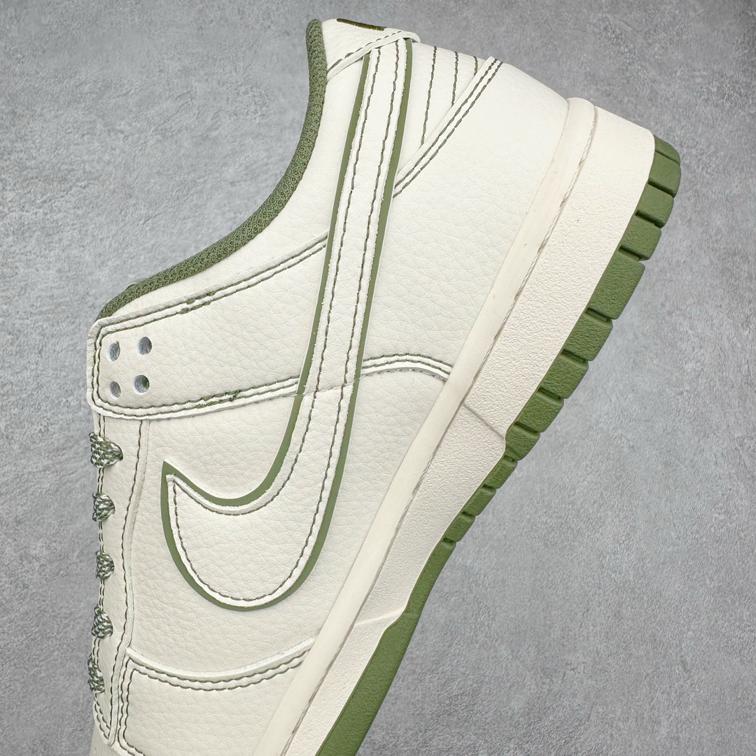 图片[7]-NK Dunk Low 定制配色 BB1818-102 大厂出品 极力推荐 原装头层材料 独家版型蒸餾加工帶來的是更好的视觉和脚感体验大厂纯原品质出货 清洁度 电绣工艺 皮料切割干净无任何毛边 细节完美 尺码：36 36.5 37.5 38 38.5 39 40 40.5 41 42 42.5 43 44 44.5 45 46 47.5-选品中心