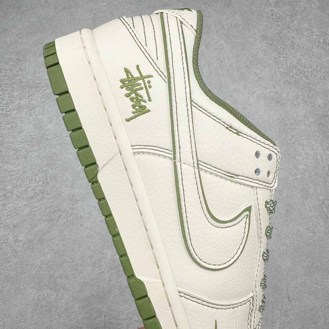 图片[6]-NK Dunk Low 定制配色 BB1818-102 大厂出品 极力推荐 原装头层材料 独家版型蒸餾加工帶來的是更好的视觉和脚感体验大厂纯原品质出货 清洁度 电绣工艺 皮料切割干净无任何毛边 细节完美 尺码：36 36.5 37.5 38 38.5 39 40 40.5 41 42 42.5 43 44 44.5 45 46 47.5-选品中心