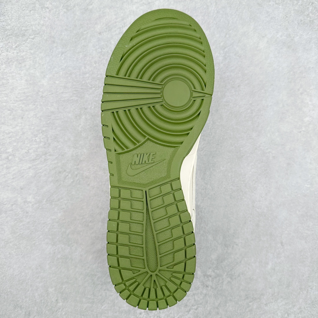 图片[9]-NK Dunk Low 定制配色 BB1818-102 大厂出品 极力推荐 原装头层材料 独家版型蒸餾加工帶來的是更好的视觉和脚感体验大厂纯原品质出货 清洁度 电绣工艺 皮料切割干净无任何毛边 细节完美 尺码：36 36.5 37.5 38 38.5 39 40 40.5 41 42 42.5 43 44 44.5 45 46 47.5-选品中心