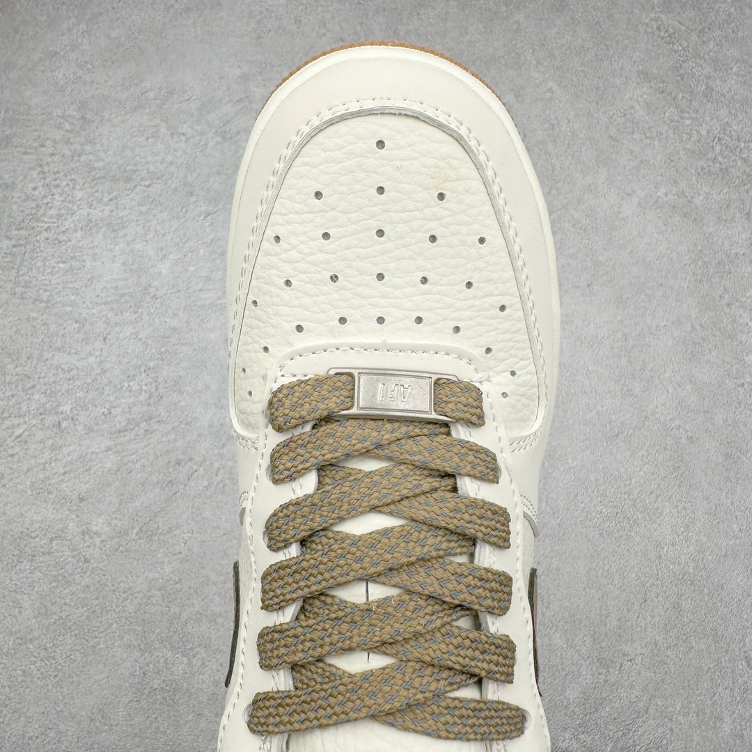 图片[4]-NK Air Force 1´07 Low 空军一号低帮百搭休闲运动板鞋 HD1968-019 柔软、弹性十足的缓震性能和出色的中底设计 横跨复古与现代的外型结合 造就出风靡全球 三十多年的Force 1 直到今天还深受青睐 尺码：36 36.5 37.5 38 38.5 39 40 40.5 41 42 42.5 43 44 44.5 45-选品中心