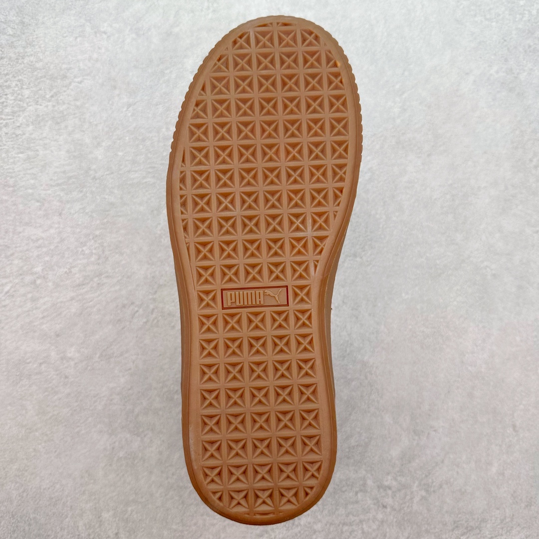 图片[9]-PUMA Suede Platform 彪马三明治厚底金标男女款复古休闲鞋增高运动鞋松糕跟板鞋 整双鞋款以经典的PUMA Suede鞋面为基底 采用高级麂皮材质打造 质感满载 鞋侧的金色烫印PUMA Logo引人瞩目 时尚有型 特色之一的加厚橡胶鞋底 让你默默长高3公分 以品牌经典的 Suede 为设计原型 耀眼奢华个性十足 超多明星、博主都在穿 尺码：36 36.5 37 37.5 38 38.5 39 40 40.5 41 42 42.5 43 44 45-选品中心