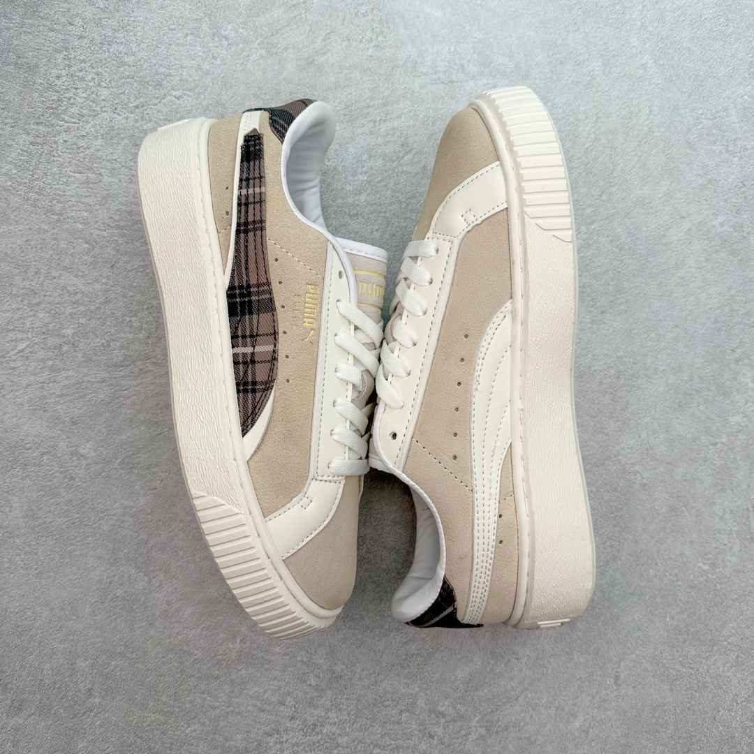 图片[3]-PUMA Suede Platform 彪马三明治厚底金标男女款复古休闲鞋增高运动鞋松糕跟板鞋 整双鞋款以经典的PUMA Suede鞋面为基底 采用高级麂皮材质打造 质感满载 鞋侧的金色烫印PUMA Logo引人瞩目 时尚有型 特色之一的加厚橡胶鞋底 让你默默长高3公分 以品牌经典的 Suede 为设计原型 耀眼奢华个性十足 超多明星、博主都在穿 尺码：36 36.5 37 37.5 38 38.5 39 40 40.5 41 42 42.5 43 44 45-选品中心