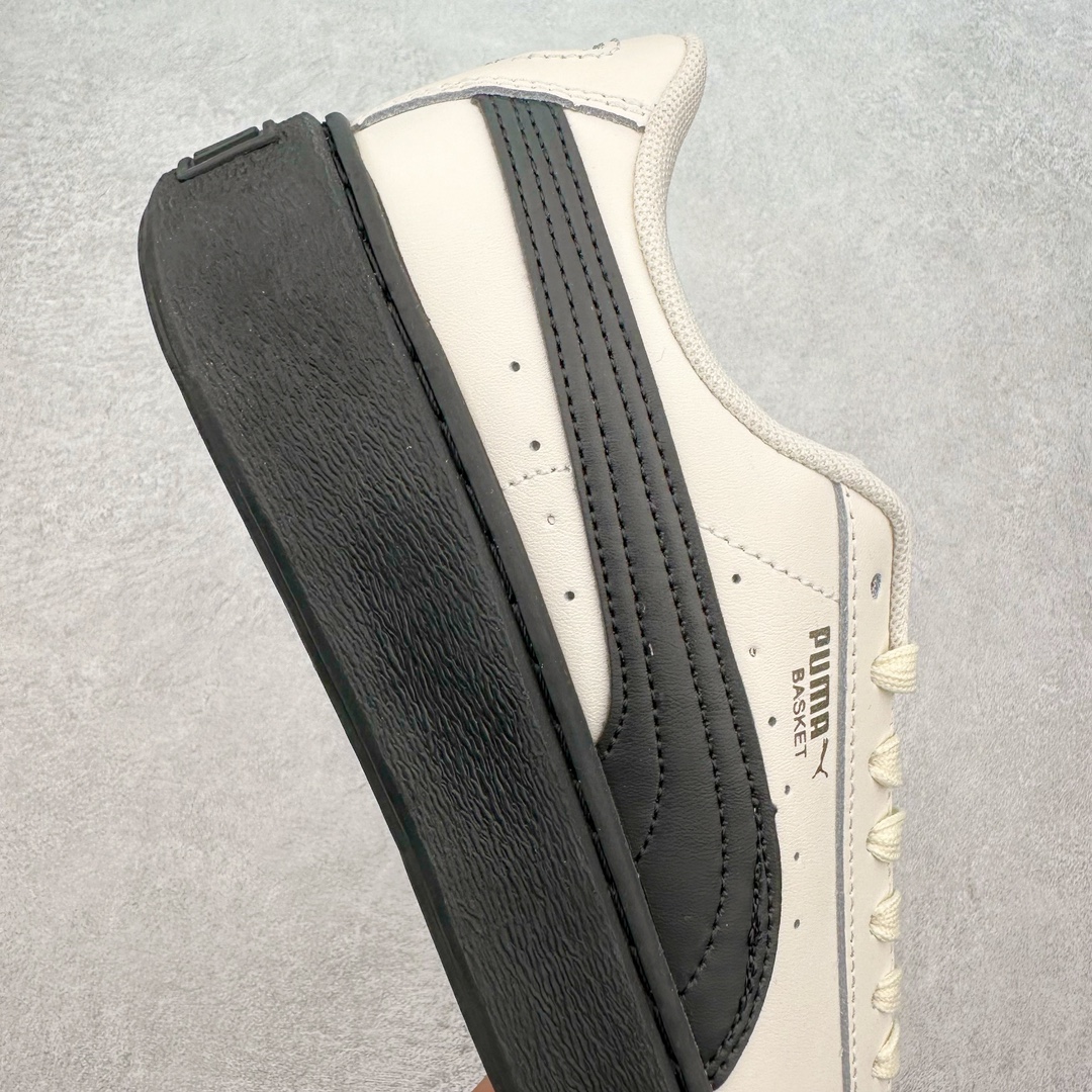 图片[6]-PUMA Suede Platform 彪马三明治厚底金标男女款复古休闲鞋增高运动鞋松糕跟板鞋 整双鞋款以经典的PUMA Suede鞋面为基底 采用高级麂皮材质打造 质感满载 鞋侧的金色烫印PUMA Logo引人瞩目 时尚有型 特色之一的加厚橡胶鞋底 让你默默长高3公分 以品牌经典的 Suede 为设计原型 耀眼奢华个性十足 超多明星、博主都在穿 尺码：36 36.5 37 37.5 38 38.5 39 40 40.5 41 42 42.5 43 44 45-选品中心