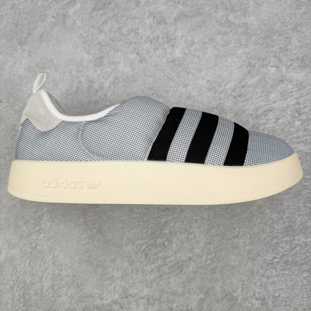 图片[5]-＃TS纯原 AD Originals Puffylette 一脚蹬袜套防水保暖面包鞋运动鞋 鞋面采用带有柔软内衬的编织材质制成 搭配鞋头显眼的 Three Stripes 图样 鞋跟与鞋垫亦有 Trefoil Logo 往下延伸则是搭载带有品牌标志的中底和橡胶外底 Originals Puffylette 首发配色为黑白主题配色 全新套穿式鞋款 Puffylette 释出 有柔软内衬的编织材质制成 搭配鞋头显眼的 Three Stripes 图样 尺码：36 36.5 37 38 38.5 39 40 40.5 41 42 42.5 43 44 44.5 45-选品中心