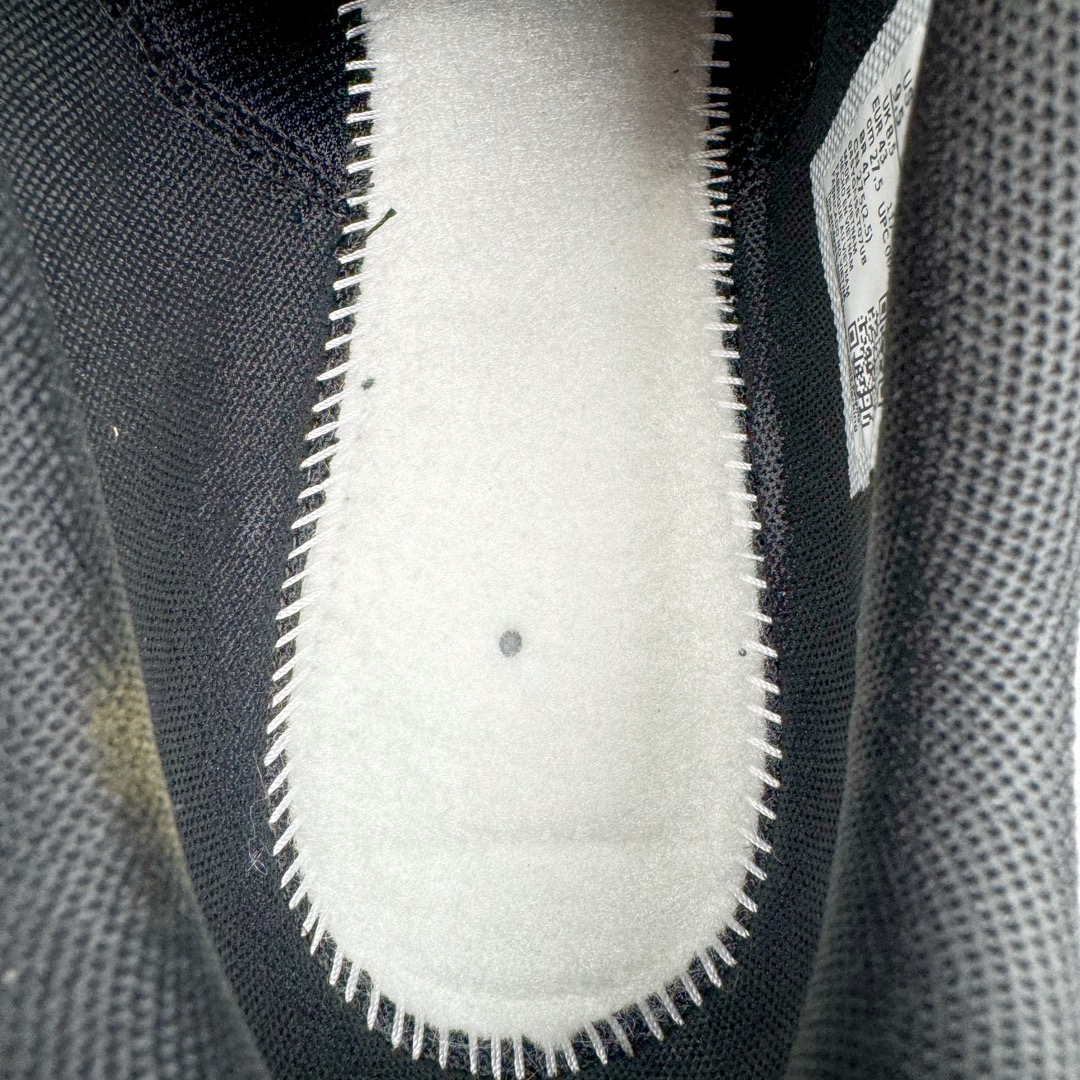 图片[10]-＃Lw纯原 NK Air Max Dn 网布舒适时尚耐磨透气低帮生活气垫休闲鞋 黑紫 货号：DV3337-008 鞋面将延续 Air Max 家族的流线型设计 采用纺织布料打造 鞋底则搭载了全新的DynamicAir技术 由双气室和四根管状Nike Air气囊结构组成 鞋身整体以黑色为主色调 搭配橄榄绿色细节点缀 最大的亮点是侧面带有醒目的\\\”Supreme\\\”字样 彰显特殊的联名身份 尺码：36 36.5 37.5 38 38.5 39 40 40.5 41 42 42.5 43 44 44.5 45-选品中心