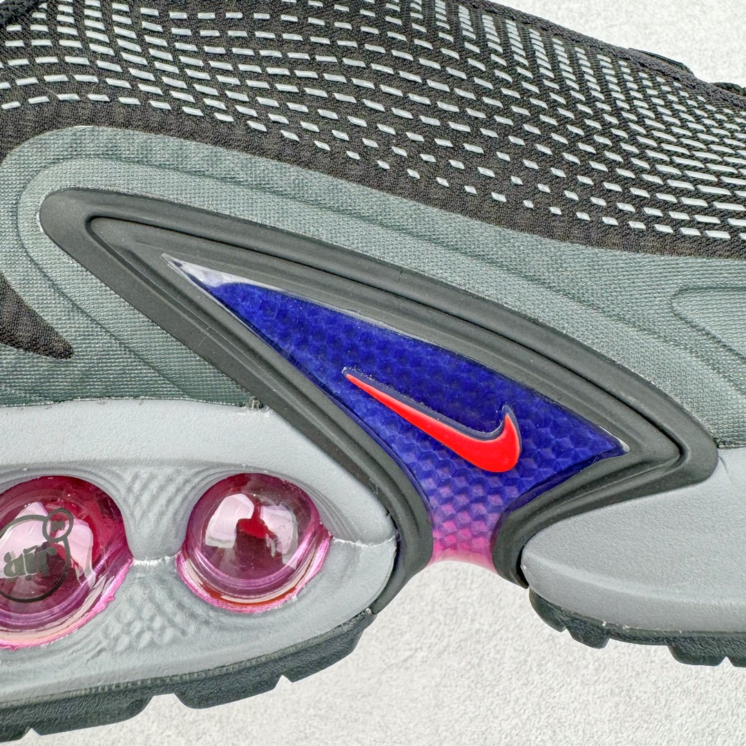 图片[18]-＃Lw纯原 NK Air Max Dn 网布舒适时尚耐磨透气低帮生活气垫休闲鞋 黑紫 货号：DV3337-008 鞋面将延续 Air Max 家族的流线型设计 采用纺织布料打造 鞋底则搭载了全新的DynamicAir技术 由双气室和四根管状Nike Air气囊结构组成 鞋身整体以黑色为主色调 搭配橄榄绿色细节点缀 最大的亮点是侧面带有醒目的\\\”Supreme\\\”字样 彰显特殊的联名身份 尺码：36 36.5 37.5 38 38.5 39 40 40.5 41 42 42.5 43 44 44.5 45-选品中心