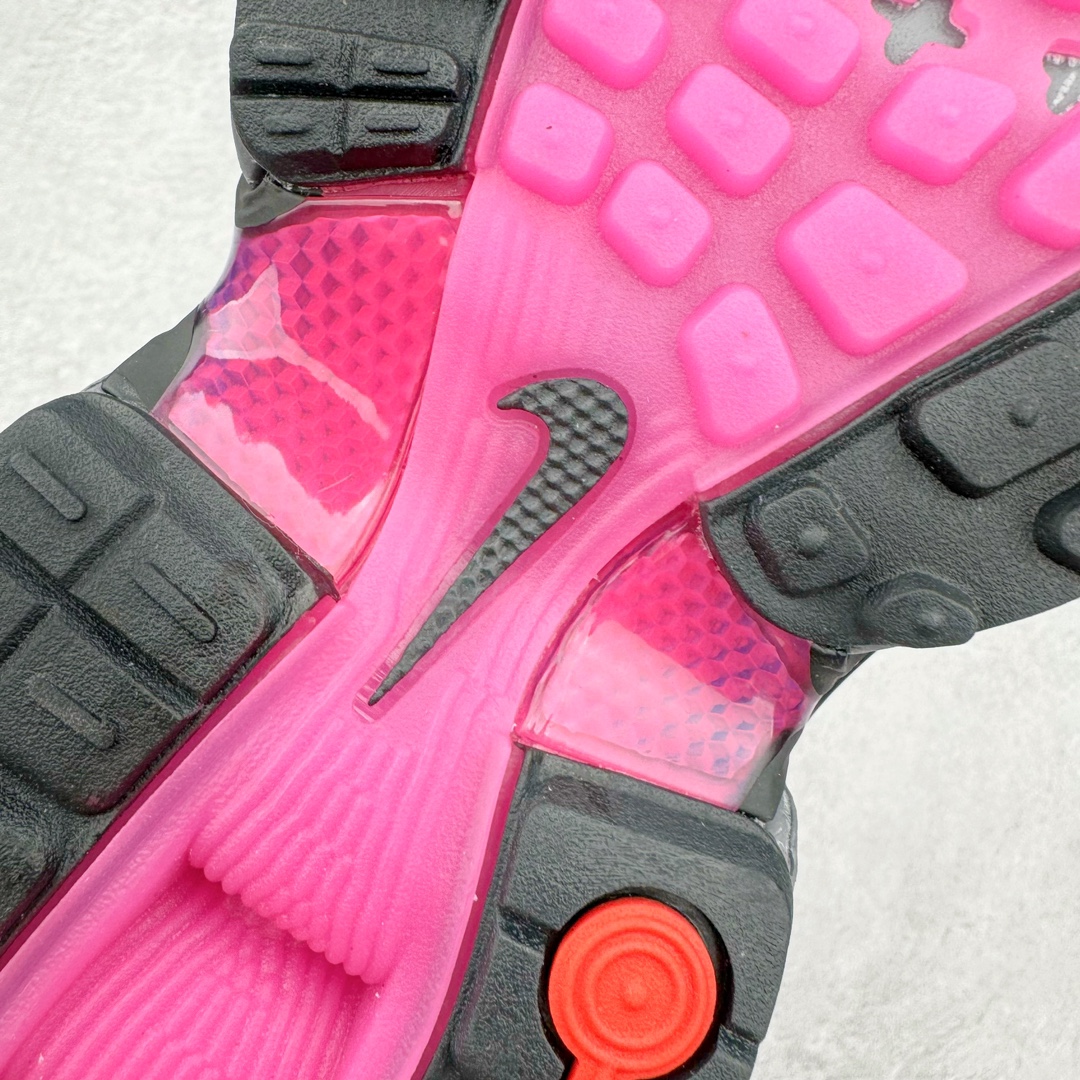 图片[20]-＃Lw纯原 NK Air Max Dn 网布舒适时尚耐磨透气低帮生活气垫休闲鞋 黑紫 货号：DV3337-008 鞋面将延续 Air Max 家族的流线型设计 采用纺织布料打造 鞋底则搭载了全新的DynamicAir技术 由双气室和四根管状Nike Air气囊结构组成 鞋身整体以黑色为主色调 搭配橄榄绿色细节点缀 最大的亮点是侧面带有醒目的\\\”Supreme\\\”字样 彰显特殊的联名身份 尺码：36 36.5 37.5 38 38.5 39 40 40.5 41 42 42.5 43 44 44.5 45-选品中心