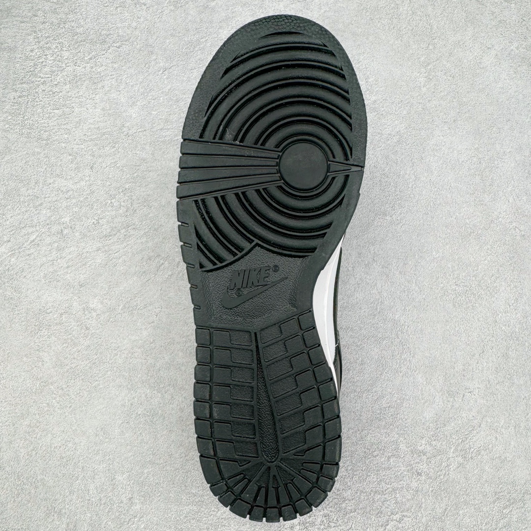 图片[9]-＃VT特价福利 NK Dunk Low Retro 黑白熊猫 DD1391-100/DD1503-101 全码福利开炸 长期补货价格一步到位 实力大厂出品 新配色陆续开发 利润个位数只为口碑 全套原纸板楦头开发 确保原汁原味 完美呈现DUNK版型 一比一鞋头弧度高度鞋身弧度 此版本只针对中端市场 皮料材质有所更替 其他数据细节工艺流程均保持一致 绝不口嗨 细节品控鞋型随意对比 独家私模官方第六代原厂航空铝磨具打磨大底 鞋头坡度极致还原 无解鞋型 原盒原配 圈内天花板工艺 原厂玻璃冲刀 超高清洁度 全鞋零毛边皮料切割 原厂中底布点胶 中底布拉帮走线遵循公司 尺码：35.5 36 36.5 37.5 38 38.5 39 40 40.5 41 42 42.5 43 44 44.5 45 46 47.5-选品中心