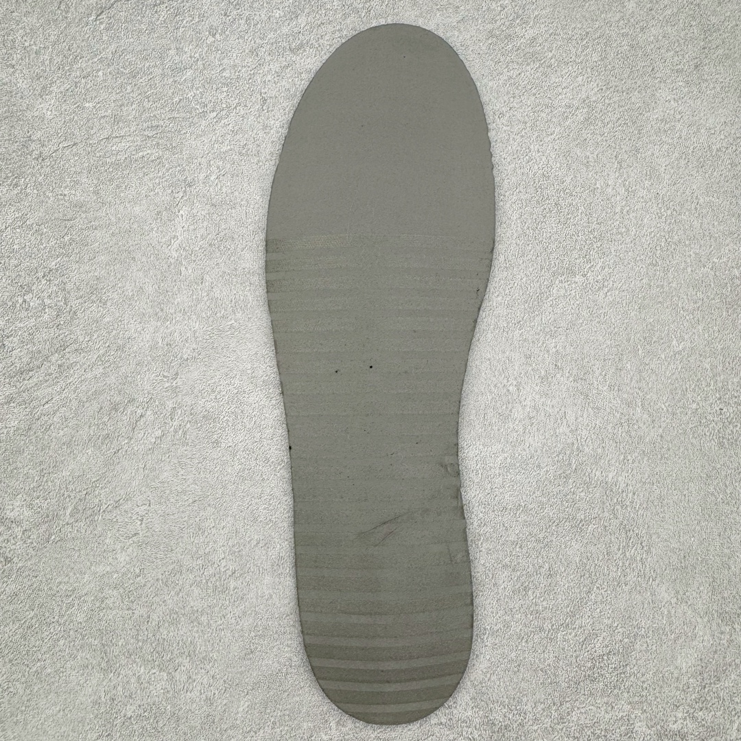 图片[10]-＃VT特价福利 NK Dunk Low Retro 黑白熊猫 DD1391-100/DD1503-101 全码福利开炸 长期补货价格一步到位 实力大厂出品 新配色陆续开发 利润个位数只为口碑 全套原纸板楦头开发 确保原汁原味 完美呈现DUNK版型 一比一鞋头弧度高度鞋身弧度 此版本只针对中端市场 皮料材质有所更替 其他数据细节工艺流程均保持一致 绝不口嗨 细节品控鞋型随意对比 独家私模官方第六代原厂航空铝磨具打磨大底 鞋头坡度极致还原 无解鞋型 原盒原配 圈内天花板工艺 原厂玻璃冲刀 超高清洁度 全鞋零毛边皮料切割 原厂中底布点胶 中底布拉帮走线遵循公司 尺码：35.5 36 36.5 37.5 38 38.5 39 40 40.5 41 42 42.5 43 44 44.5 45 46 47.5-选品中心