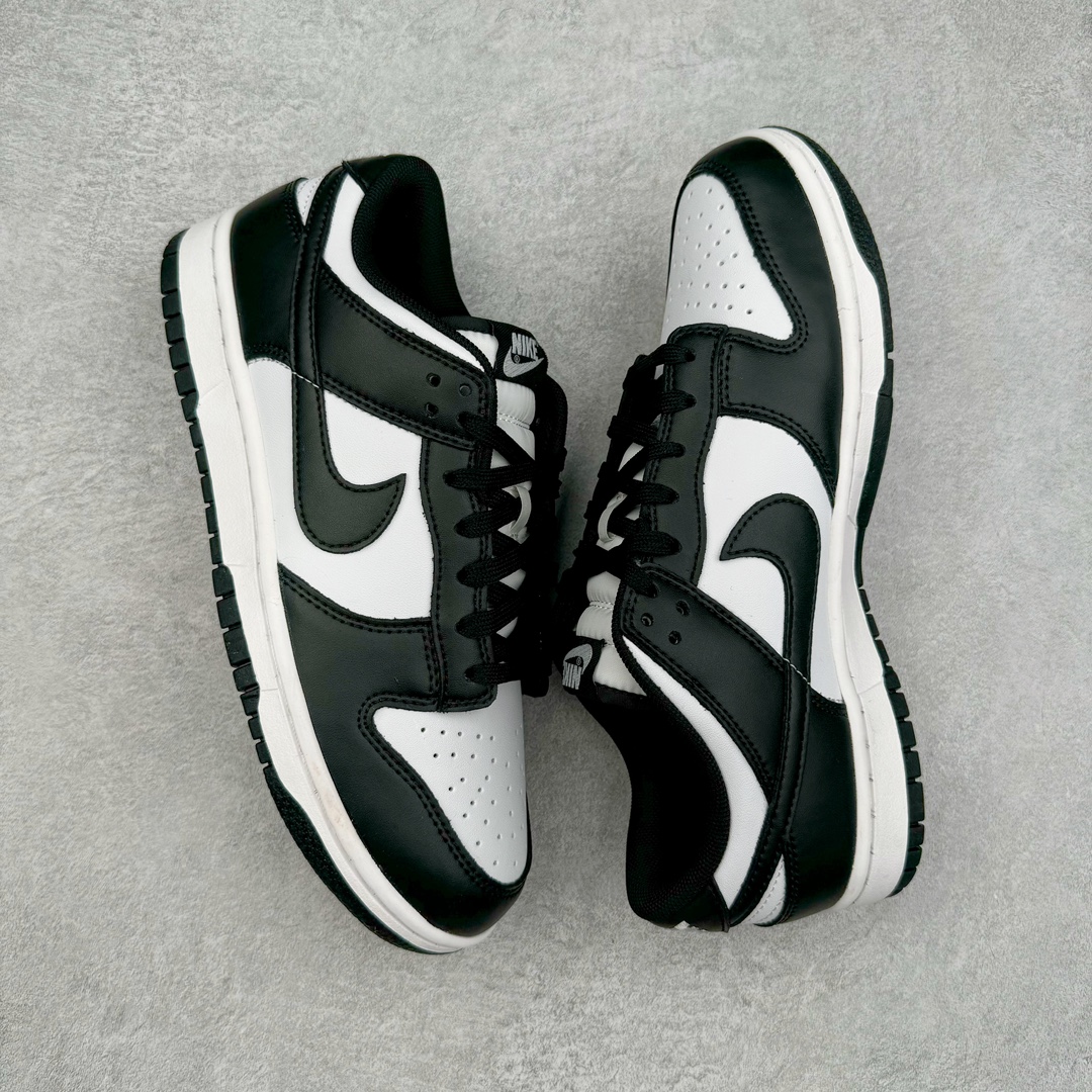 图片[3]-＃VT特价福利 NK Dunk Low Retro 黑白熊猫 DD1391-100/DD1503-101 全码福利开炸 长期补货价格一步到位 实力大厂出品 新配色陆续开发 利润个位数只为口碑 全套原纸板楦头开发 确保原汁原味 完美呈现DUNK版型 一比一鞋头弧度高度鞋身弧度 此版本只针对中端市场 皮料材质有所更替 其他数据细节工艺流程均保持一致 绝不口嗨 细节品控鞋型随意对比 独家私模官方第六代原厂航空铝磨具打磨大底 鞋头坡度极致还原 无解鞋型 原盒原配 圈内天花板工艺 原厂玻璃冲刀 超高清洁度 全鞋零毛边皮料切割 原厂中底布点胶 中底布拉帮走线遵循公司 尺码：35.5 36 36.5 37.5 38 38.5 39 40 40.5 41 42 42.5 43 44 44.5 45 46 47.5-选品中心