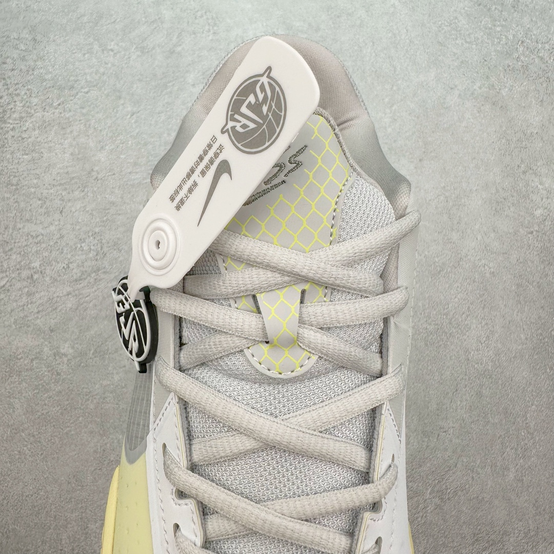 图片[5]-NK Air Zoom G.T. Cut Academy EP GT男/女篮球鞋 HF0231-002 NK首度推出G.T. Cut 系列的平价款式G.T. Cut Academy，外型维持一贯的流线型设计。不同价格的款式，让不同需求的球友也能入手适合自己的球鞋。足底出色抓地设计，助你瞬息急停，随意变速，轻松摆脱对手，驰骋赛场。匠心底纹从后跟延伸至鞋头，铸就急起急停的强劲抓地表现，助力实现侧向突破和快速移步。鞋款采用出众回弹设计，为切入、转向和移步篮筐提供出色的能量回馈。回弹性能带来弹力充沛的迈步体验，让你爆发疾速。前足搭载 Zoom Air 缓震配置，助你在赛事升温之际迅猛出击。足底缓震配置带来舒适比赛体验。中底搭载厚实泡绵，营造非凡舒适的支撑感受。该鞋款可轻松驾驭坚硬地面，助力鏖战。尺码：36 36.5 37.5 38 38.5 39 40 40.5 41 42 42.5 43 44 44.5 45 46-选品中心