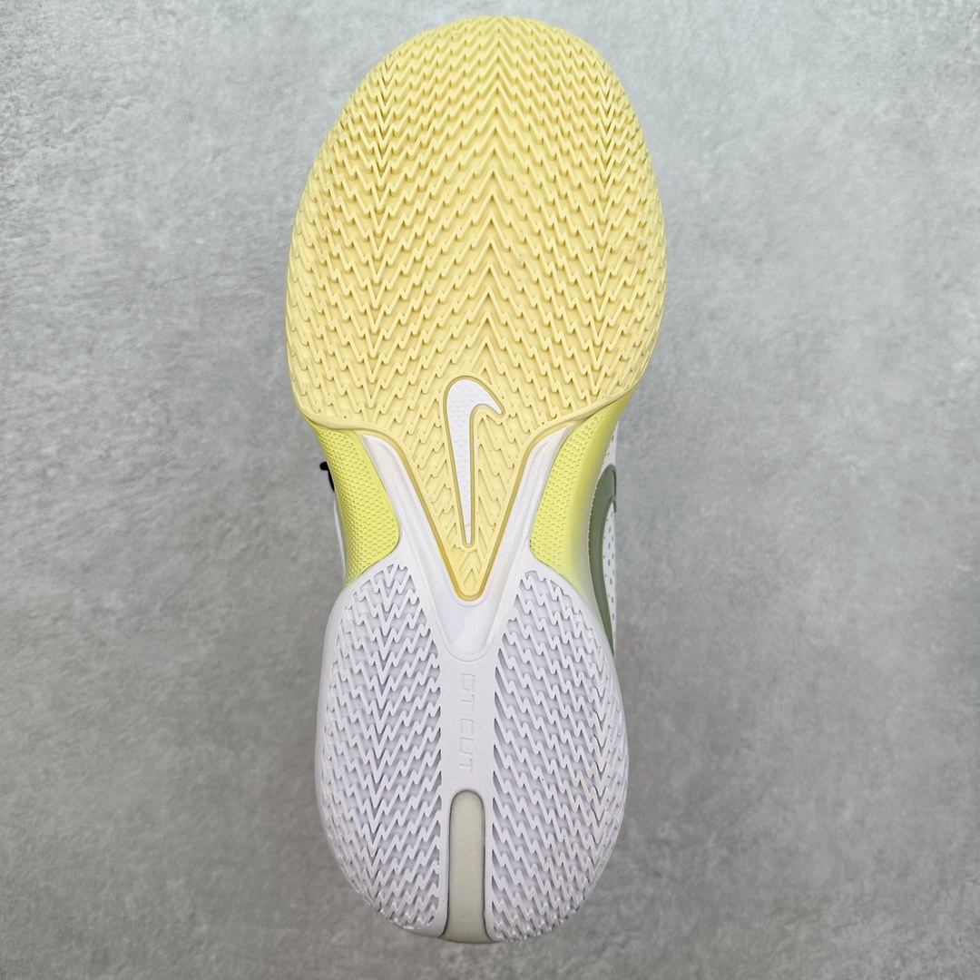 图片[9]-NK Air Zoom G.T. Cut Academy EP GT男/女篮球鞋 HF0231-002 NK首度推出G.T. Cut 系列的平价款式G.T. Cut Academy，外型维持一贯的流线型设计。不同价格的款式，让不同需求的球友也能入手适合自己的球鞋。足底出色抓地设计，助你瞬息急停，随意变速，轻松摆脱对手，驰骋赛场。匠心底纹从后跟延伸至鞋头，铸就急起急停的强劲抓地表现，助力实现侧向突破和快速移步。鞋款采用出众回弹设计，为切入、转向和移步篮筐提供出色的能量回馈。回弹性能带来弹力充沛的迈步体验，让你爆发疾速。前足搭载 Zoom Air 缓震配置，助你在赛事升温之际迅猛出击。足底缓震配置带来舒适比赛体验。中底搭载厚实泡绵，营造非凡舒适的支撑感受。该鞋款可轻松驾驭坚硬地面，助力鏖战。尺码：36 36.5 37.5 38 38.5 39 40 40.5 41 42 42.5 43 44 44.5 45 46-选品中心