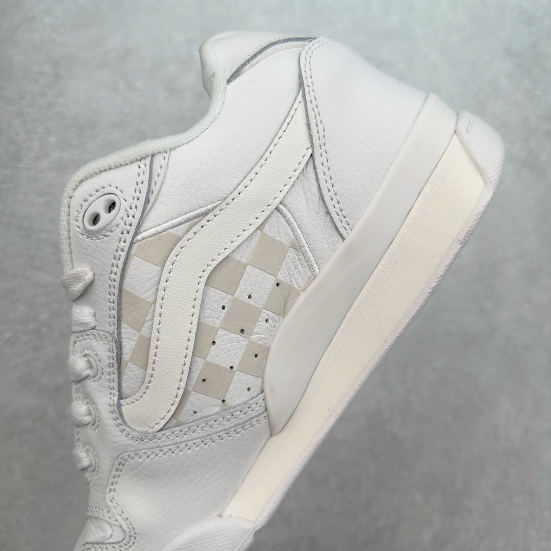 图片[7]-Vans Rowley XLT 系列 范斯官方 减震耐磨复古滑板鞋 Vans 不断坚持延续滑板文化。本次系列以 Rowley XLT 为设计载体，深挖复古元素，推出 Vans Rowley XLT 系列，向滑板文化的致敬。鞋款在设计上，融合了品牌的标志性风格和滑板属性，在为滑板爱好者提供了更加舒适、稳定的滑行体验的同时，也呈现出独特的风格。 尺码：35-45（36.5 38.5 40.5 42.5）正常码-选品中心