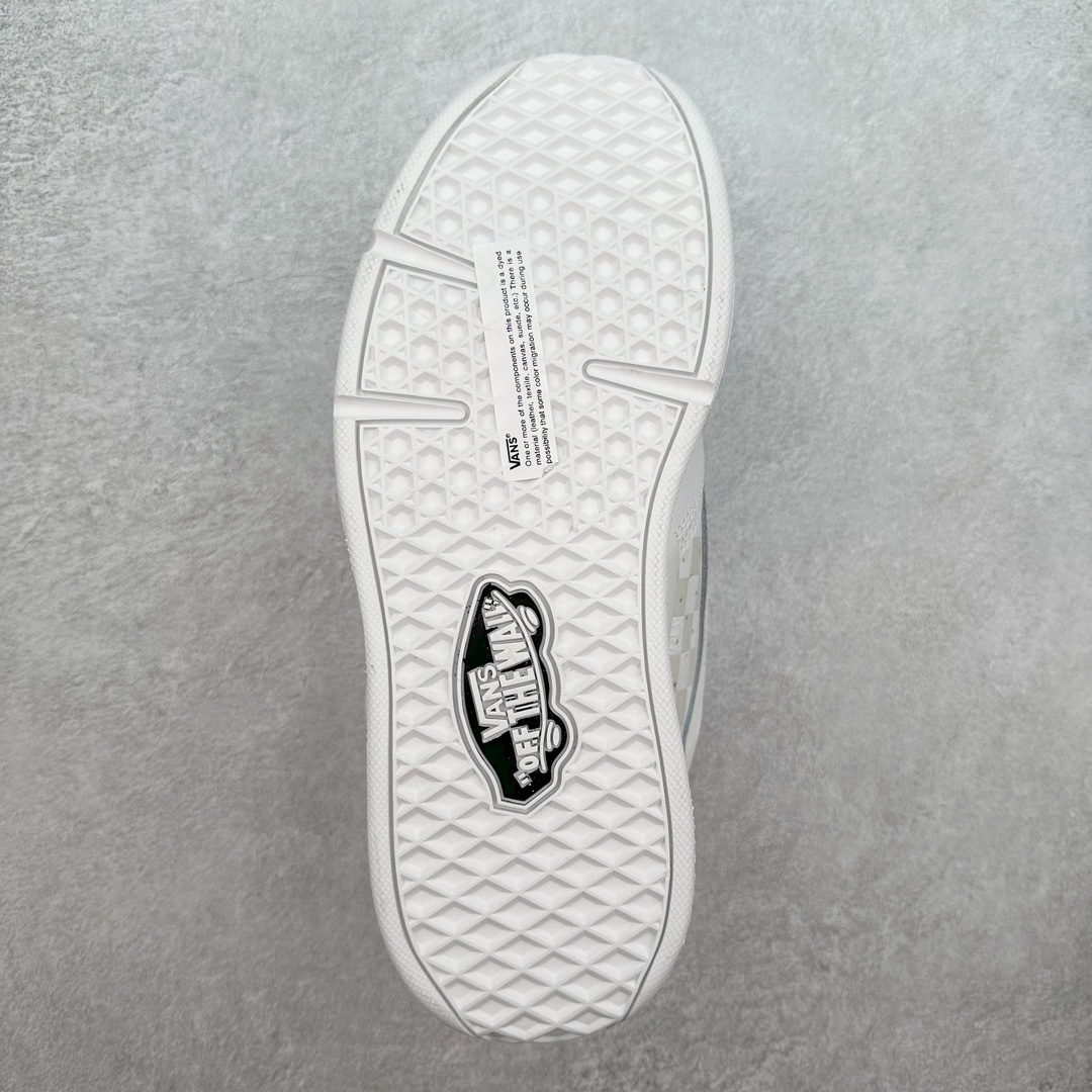 图片[9]-Vans Rowley XLT 系列 范斯官方 减震耐磨复古滑板鞋 Vans 不断坚持延续滑板文化。本次系列以 Rowley XLT 为设计载体，深挖复古元素，推出 Vans Rowley XLT 系列，向滑板文化的致敬。鞋款在设计上，融合了品牌的标志性风格和滑板属性，在为滑板爱好者提供了更加舒适、稳定的滑行体验的同时，也呈现出独特的风格。 尺码：35-45（36.5 38.5 40.5 42.5）正常码-选品中心