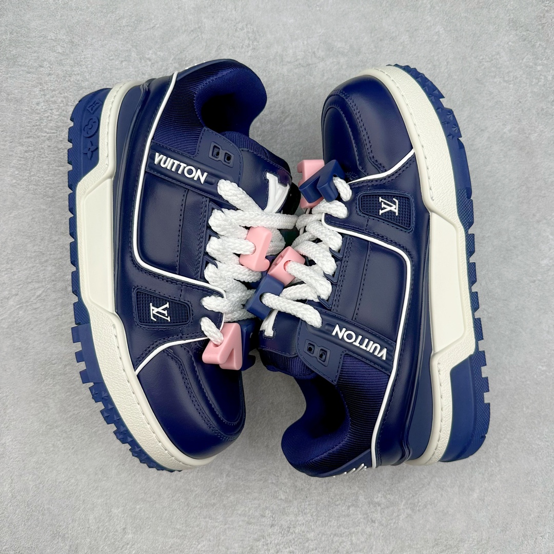 图片[3]-lv Trainer Maxi 小胖丁系列面包鞋 驴牌23S时尚走秀款 原版购入开发历时半年开发打造 原版完美楦型 多次调试 达到还原99% 鞋面独家订制细柔小牛皮 厚实织物鞋带 独家私模超轻TPU大底 原配扣子串珠 正确原装黄色鞋盒 正确中底印花 鞋面印花3D高频深度立体 全鞋电脑针车 紧密相连 针距密度一致 皮面裁剪部位 统一油边封口工艺 备受瞩目火热面包鞋再次拉满流量 各地网红上脚 立体饱满的彩色面包鞋身 超大版型重新诠释了 Virgil Abloh大热lv运动时装鞋 完美增高5CM Size 36 37 38 39 40 41 42 43 44 45-选品中心