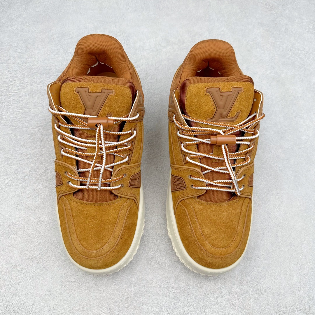 图片[2]-lv Trainer Maxi 小胖丁系列面包鞋 驴牌23S时尚走秀款 原版购入开发历时半年开发打造 原版完美楦型 多次调试 达到还原99% 鞋面独家订制细柔小牛皮 厚实织物鞋带 独家私模超轻TPU大底 原配扣子串珠 正确原装黄色鞋盒 正确中底印花 鞋面印花3D高频深度立体 全鞋电脑针车 紧密相连 针距密度一致 皮面裁剪部位 统一油边封口工艺 备受瞩目火热面包鞋再次拉满流量 各地网红上脚 立体饱满的彩色面包鞋身 超大版型重新诠释了 Virgil Abloh大热lv运动时装鞋 完美增高5CM Size 36 37 38 39 40 41 42 43 44 45-选品中心