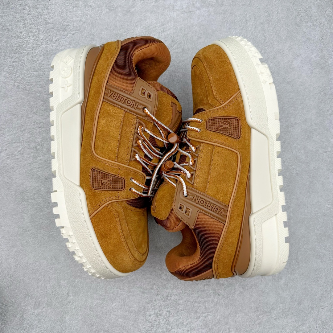 图片[3]-lv Trainer Maxi 小胖丁系列面包鞋 驴牌23S时尚走秀款 原版购入开发历时半年开发打造 原版完美楦型 多次调试 达到还原99% 鞋面独家订制细柔小牛皮 厚实织物鞋带 独家私模超轻TPU大底 原配扣子串珠 正确原装黄色鞋盒 正确中底印花 鞋面印花3D高频深度立体 全鞋电脑针车 紧密相连 针距密度一致 皮面裁剪部位 统一油边封口工艺 备受瞩目火热面包鞋再次拉满流量 各地网红上脚 立体饱满的彩色面包鞋身 超大版型重新诠释了 Virgil Abloh大热lv运动时装鞋 完美增高5CM Size 36 37 38 39 40 41 42 43 44 45-选品中心