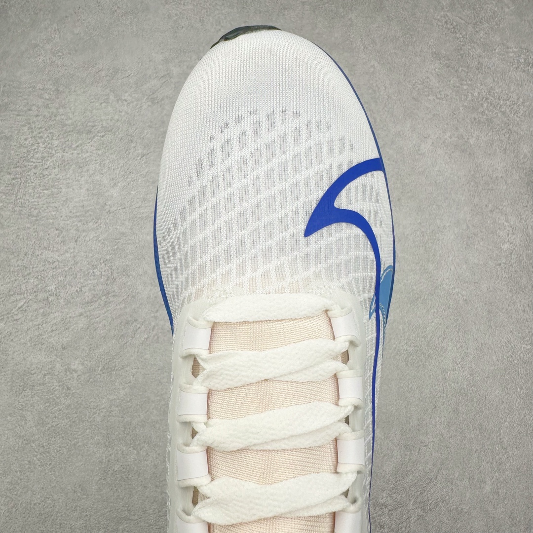 图片[4]-＃纯原福利 NK Zoom Pegasus 飞马39代马拉松系列网面透气缓震疾速跑鞋 九针眼网纱透气缓震疾速跑鞋 焕新升级 助力攻克湿滑的跑步征程 外底设计结合凹槽 铸就非凡抓地力 粘性橡胶助力提供非凡抓地力 合成材质与织物包覆双足 营造如袜子般透气舒适的穿着体验 传统鞋带系统易于调节 塑就个性化贴合体验 尺码：36 36.5 37.5 38 38.5 39 40 40.5 41 42 42.5 43 44 44.5 45-选品中心