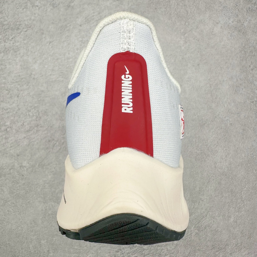 图片[8]-＃纯原福利 NK Zoom Pegasus 飞马39代马拉松系列网面透气缓震疾速跑鞋 九针眼网纱透气缓震疾速跑鞋 焕新升级 助力攻克湿滑的跑步征程 外底设计结合凹槽 铸就非凡抓地力 粘性橡胶助力提供非凡抓地力 合成材质与织物包覆双足 营造如袜子般透气舒适的穿着体验 传统鞋带系统易于调节 塑就个性化贴合体验 尺码：36 36.5 37.5 38 38.5 39 40 40.5 41 42 42.5 43 44 44.5 45-选品中心