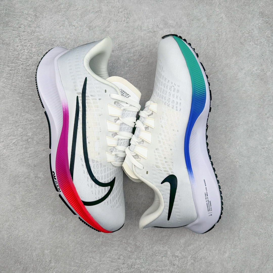 图片[3]-＃纯原福利 NK Zoom Pegasus 飞马39代马拉松系列网面透气缓震疾速跑鞋 九针眼网纱透气缓震疾速跑鞋 焕新升级 助力攻克湿滑的跑步征程 外底设计结合凹槽 铸就非凡抓地力 粘性橡胶助力提供非凡抓地力 合成材质与织物包覆双足 营造如袜子般透气舒适的穿着体验 传统鞋带系统易于调节 塑就个性化贴合体验 尺码：36 36.5 37.5 38 38.5 39 40 40.5 41 42 42.5 43 44 44.5 45-选品中心