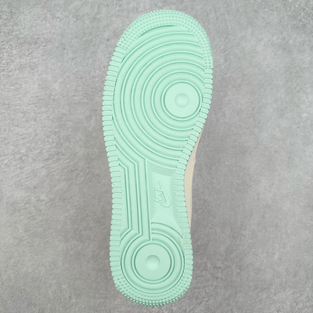 图片[9]-NK Air Force 1´07 Low 空军一号低帮百搭休闲运动板鞋 HD1968-023 柔软、弹性十足的缓震性能和出色的中底设计 横跨复古与现代的外型结合 造就出风靡全球 三十多年的Force 1 直到今天还深受青睐 尺码：36 36.5 37.5 38 38.5 39 40 40.5 41 42 42.5 43 44 44.5 45-选品中心