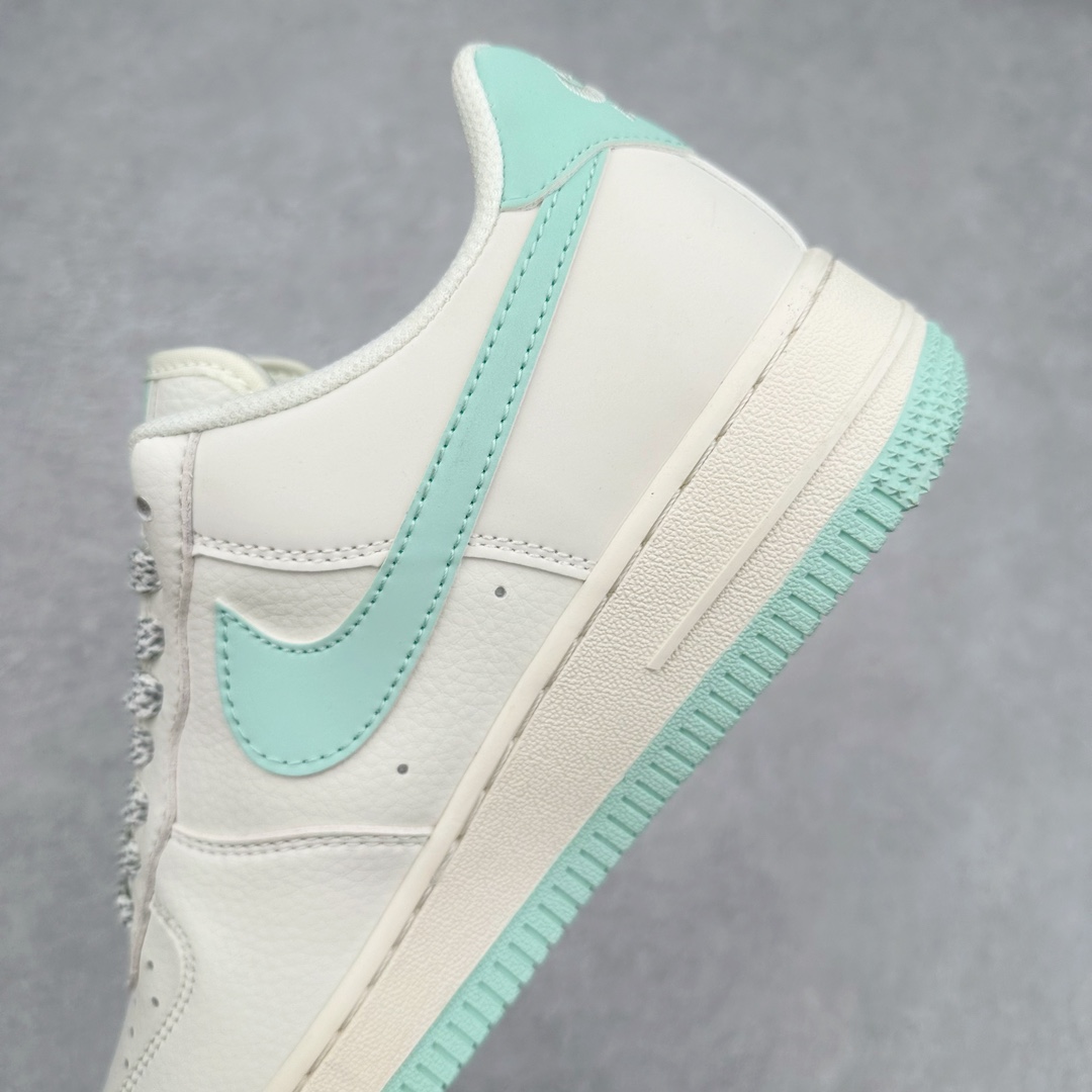 图片[7]-NK Air Force 1´07 Low 空军一号低帮百搭休闲运动板鞋 HD1968-023 柔软、弹性十足的缓震性能和出色的中底设计 横跨复古与现代的外型结合 造就出风靡全球 三十多年的Force 1 直到今天还深受青睐 尺码：36 36.5 37.5 38 38.5 39 40 40.5 41 42 42.5 43 44 44.5 45-选品中心