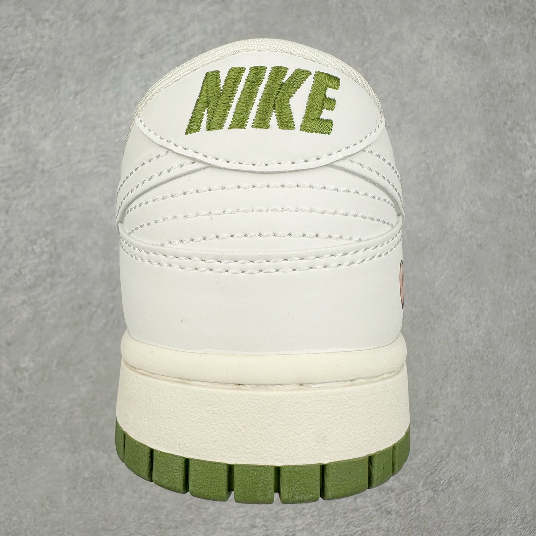 图片[8]-NK Dunk Low 定制配色 FC1688-142 大厂出品 极力推荐 原装头层材料 独家版型蒸餾加工帶來的是更好的视觉和脚感体验大厂纯原品质出货 清洁度 电绣工艺 皮料切割干净无任何毛边 细节完美 尺码：36 36.5 37.5 38 38.5 39 40 40.5 41 42 42.5 43 44 44.5 45 46 47.5-选品中心