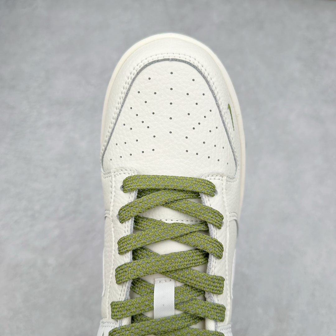 图片[4]-NK Dunk Low 定制配色 FC1688-142 大厂出品 极力推荐 原装头层材料 独家版型蒸餾加工帶來的是更好的视觉和脚感体验大厂纯原品质出货 清洁度 电绣工艺 皮料切割干净无任何毛边 细节完美 尺码：36 36.5 37.5 38 38.5 39 40 40.5 41 42 42.5 43 44 44.5 45 46 47.5-选品中心