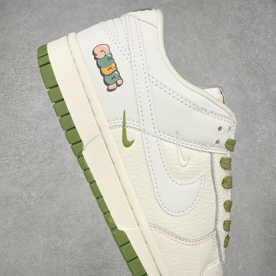 图片[6]-NK Dunk Low 定制配色 FC1688-142 大厂出品 极力推荐 原装头层材料 独家版型蒸餾加工帶來的是更好的视觉和脚感体验大厂纯原品质出货 清洁度 电绣工艺 皮料切割干净无任何毛边 细节完美 尺码：36 36.5 37.5 38 38.5 39 40 40.5 41 42 42.5 43 44 44.5 45 46 47.5-选品中心