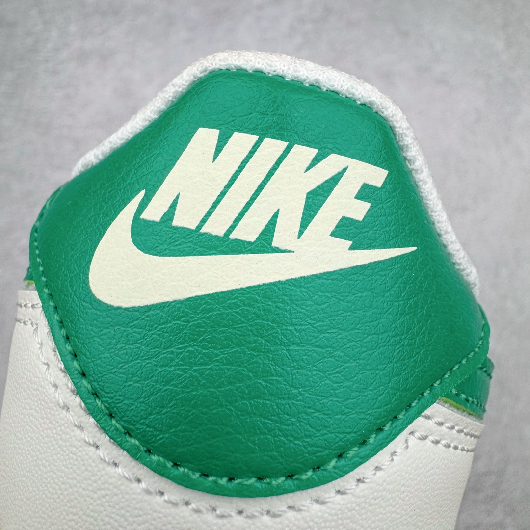 图片[12]-＃JC纯原 NK Classic Cortez Leather 阿甘复古初代皮革慢跑鞋 DM4044-104 实体平台指令订单 全套原纸板楦头开发 原厂数据大底磨具 一比一鞋头弧度高度鞋身弧度 细节品控鞋型随意对比 正确烫金高频细节 公司级标准检验QC 区分市面一切版本 完美复刻阿甘复古鞋型 尺码：35.5 36 36.5 37.5 38 38.5 39 40 40.5 41 42 42.5 43 44 45-选品中心