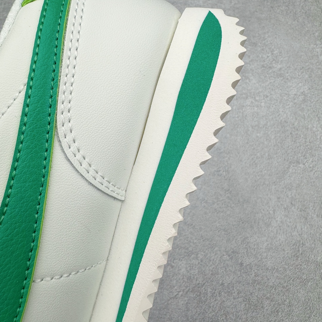 图片[14]-＃JC纯原 NK Classic Cortez Leather 阿甘复古初代皮革慢跑鞋 DM4044-104 实体平台指令订单 全套原纸板楦头开发 原厂数据大底磨具 一比一鞋头弧度高度鞋身弧度 细节品控鞋型随意对比 正确烫金高频细节 公司级标准检验QC 区分市面一切版本 完美复刻阿甘复古鞋型 尺码：35.5 36 36.5 37.5 38 38.5 39 40 40.5 41 42 42.5 43 44 45-选品中心