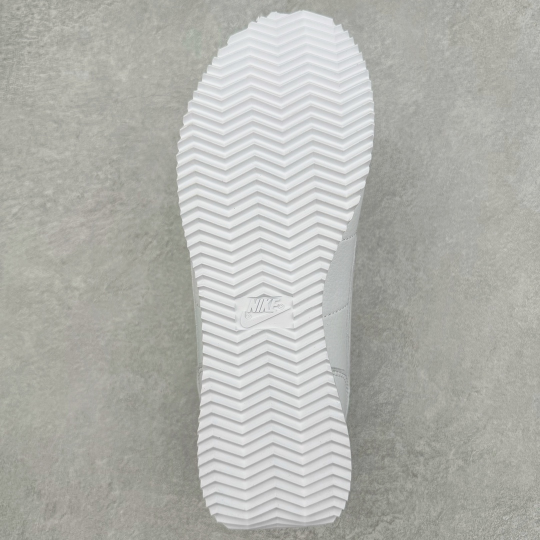 图片[9]-＃JC纯原 NK Classic Cortez Leather 阿甘复古初代皮革慢跑鞋 FB6877-100 实体平台指令订单 全套原纸板楦头开发 原厂数据大底磨具 一比一鞋头弧度高度鞋身弧度 细节品控鞋型随意对比 正确烫金高频细节 公司级标准检验QC 区分市面一切版本 完美复刻阿甘复古鞋型 尺码：35.5 36 36.5 37.5 38 38.5 39 40 40.5 41 42 42.5 43 44 45-选品中心