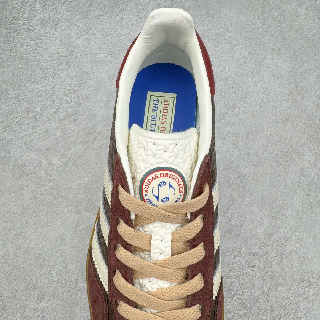 图片[5]-＃S2纯原 AD Original Gazelle Indoor Trainers 瞪羚室内鞋系列低帮复古百搭休闲运动德训风板鞋 JP5671 高端零售特供批次 原厂定制长毛翻毛皮组合环保纤维革鞋面材质 内置环保海玻璃鞋垫 外置RB橡胶大底 产品品控稳定性领先行业 原厂全套原楦原纸板冲刀磨具开发 原厂皮料加持 原厂港宝加持定型后跟R度完美 将复古进行到底 简约流畅 三十年不变经典 这款Gazelle运动鞋 无论面料、配色、质感或设计 都只在重现其1991年原款的经典 皮革鞋面 撞色三条纹和鞋跟标的设计 力求呈现90年代的经典复古风潮 Samba火热的同时 也带动了其它的复古鞋型 Gazelle便是其中一只 Gazelle Indoor拥有包边更宽的T字型鞋头 更好的保护运动员的前掌 浓浓的复古氛围感 非常适合现在流行的Cleanfit风格 尺码：36 36.5 37.5 38 38.5 39 40 40.5 41 42 42.5 43 44 44.5 45 46-选品中心