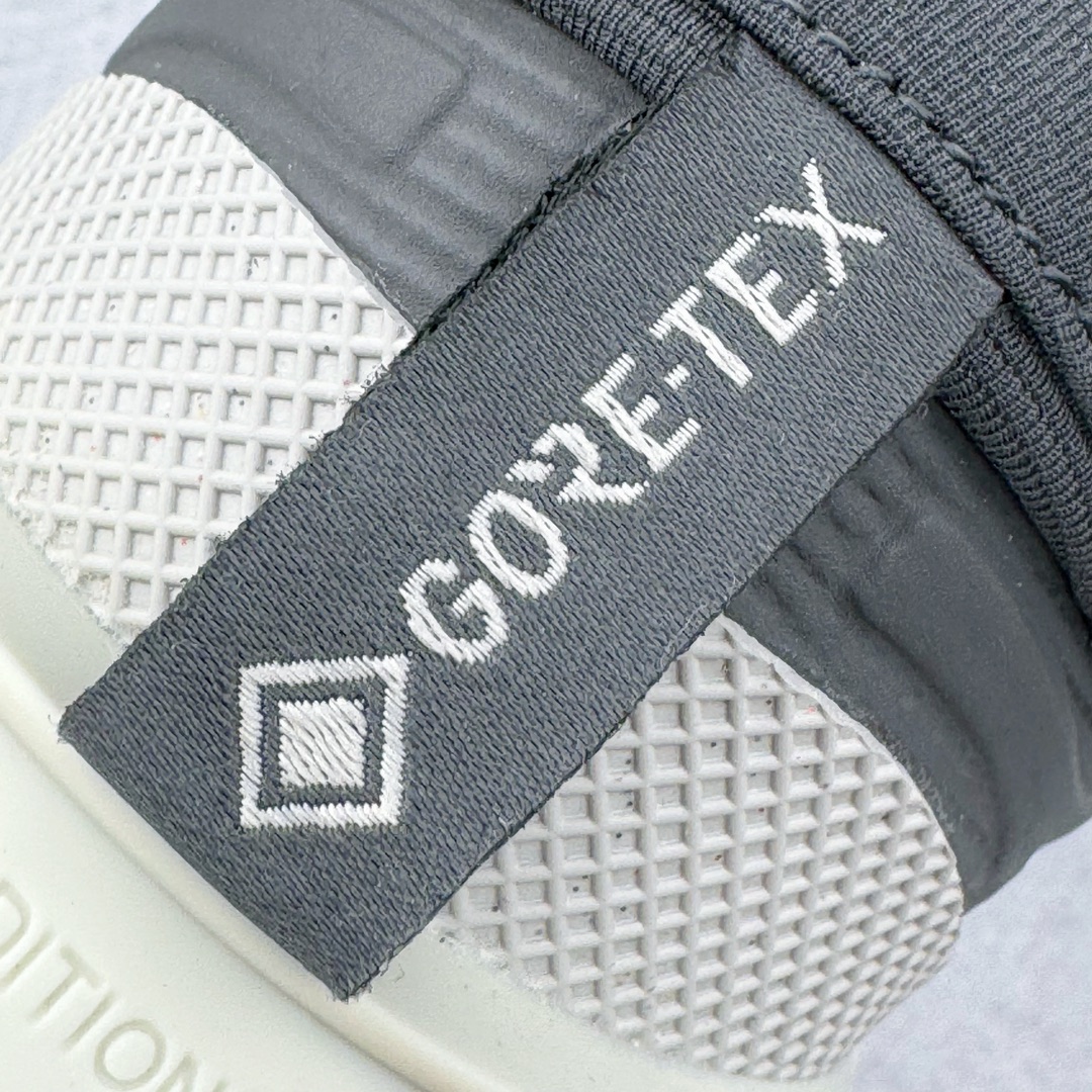 图片[10]-＃AW纯原 NK ACG Mountain Fly 2 Low GTX 复古潮流户外登山鞋防水慢跑鞋 HF6245-002全新来袭 该款沿袭前代高帮版型的设计传统 轻盈鞋面结合灵巧的脚踝包裹设计 为双足打造出一体化的舒适脚感 助力轻松畅行 中底融入柔软的React泡棉与Vaporfiy 科技 让你在岩石小径徒步时也像行走在都市般轻松舒适 粘性橡胶大底铸就了攀岩级别的出众抓地力 助你从容面对各种环境挑战 尺码：36 36.5 37.5 38 38.5 39 40 40.5 41 42 42.5 43 44 44.5 45 46-选品中心